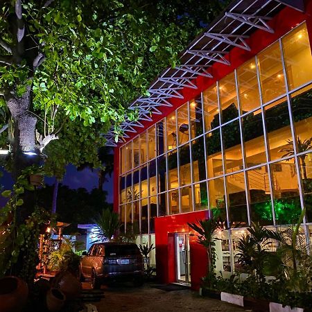 לגוס Angel Hotel מראה חיצוני תמונה
