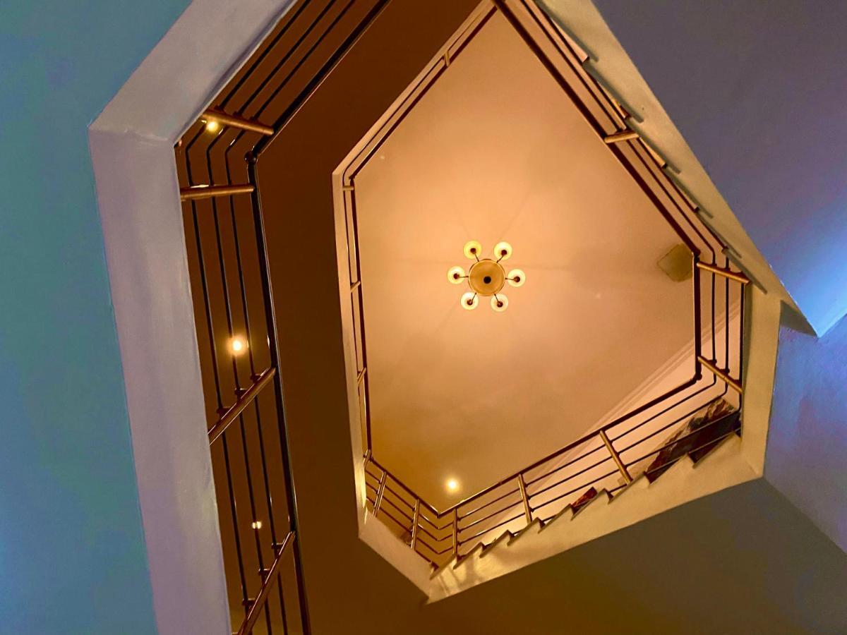 לגוס Angel Hotel מראה חיצוני תמונה