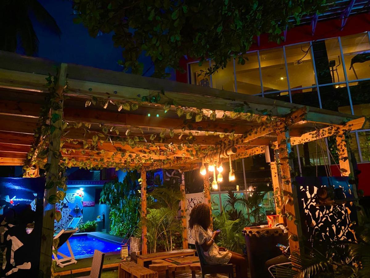 לגוס Angel Hotel מראה חיצוני תמונה
