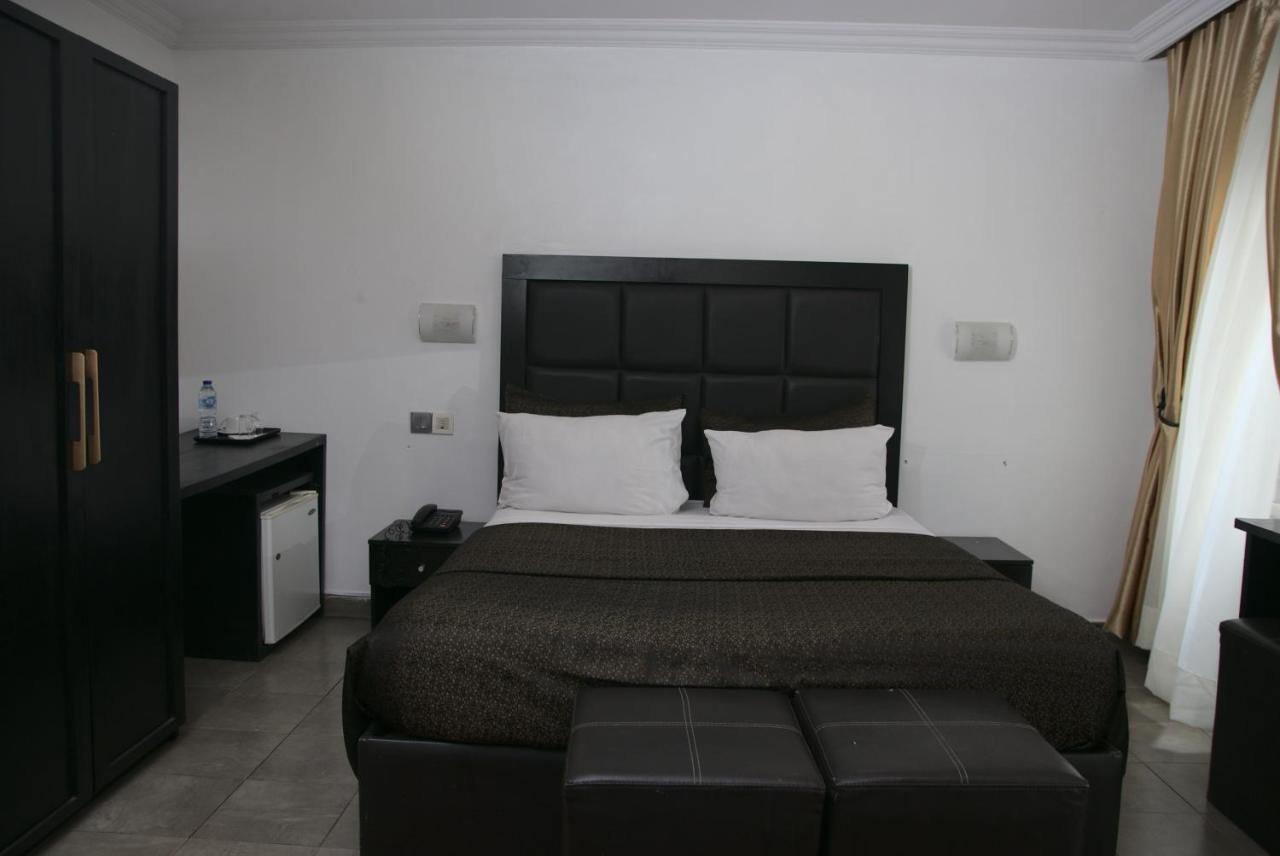 לגוס Angel Hotel מראה חיצוני תמונה