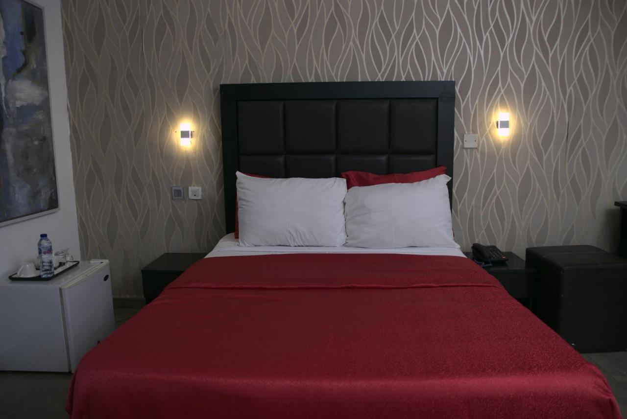 לגוס Angel Hotel מראה חיצוני תמונה