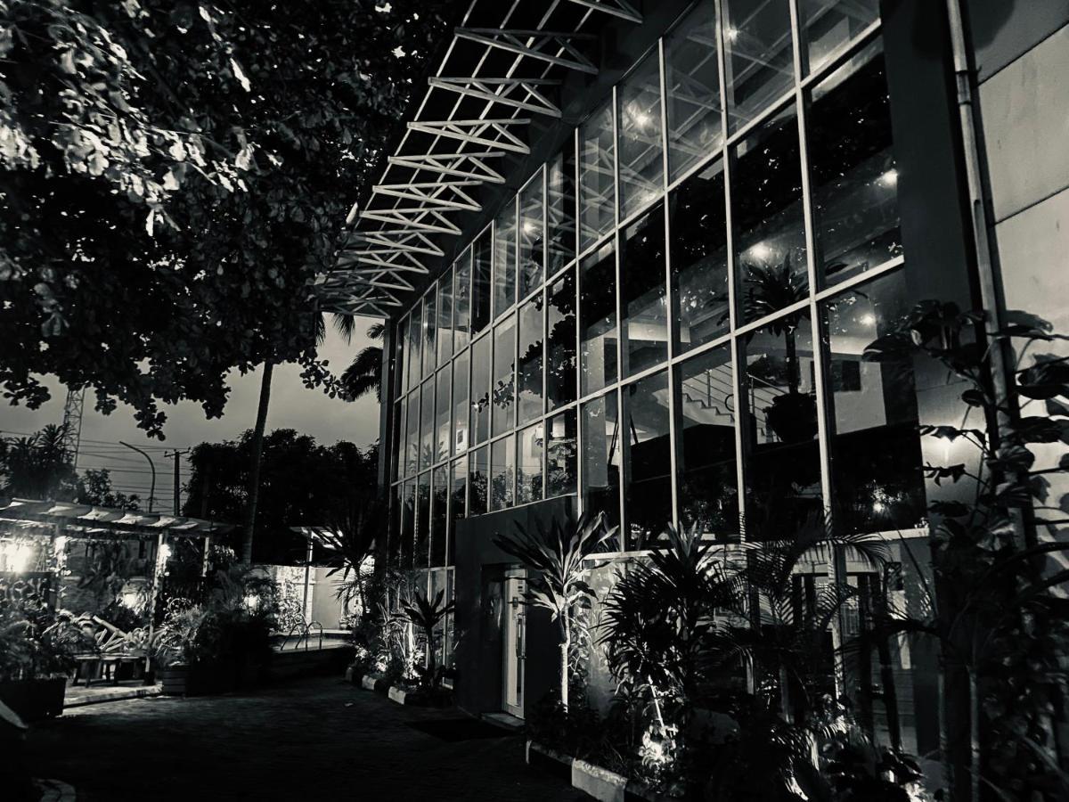 לגוס Angel Hotel מראה חיצוני תמונה