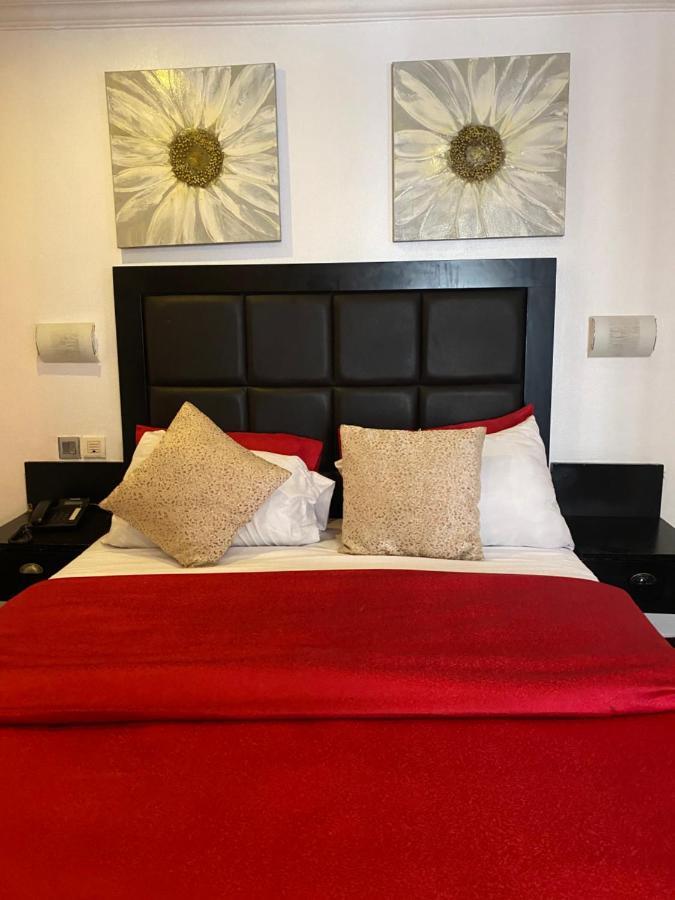 לגוס Angel Hotel מראה חיצוני תמונה